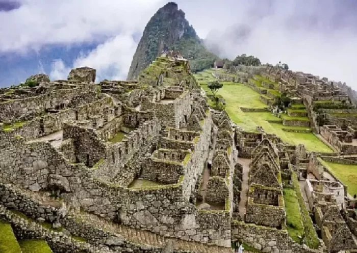 Machu-Puchchu is one of the beautiful places in the world