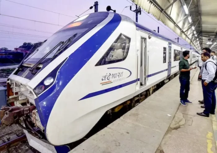 Delhi Dehradun Vande Bharat Express | Sach Bedhadak